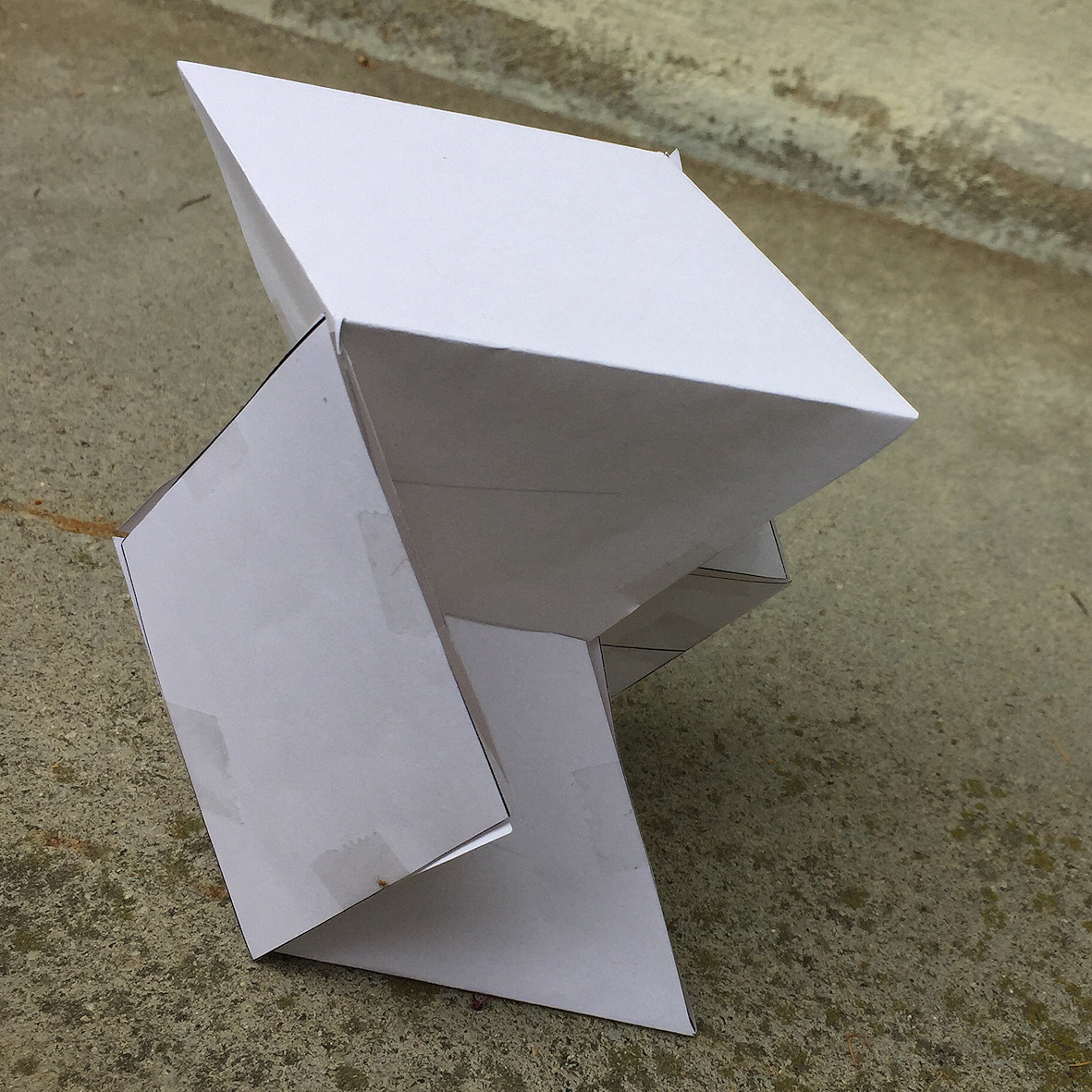 Ein Bild, das Briefpapier, Umschlag enthält.
Automatisch generierte Beschreibung